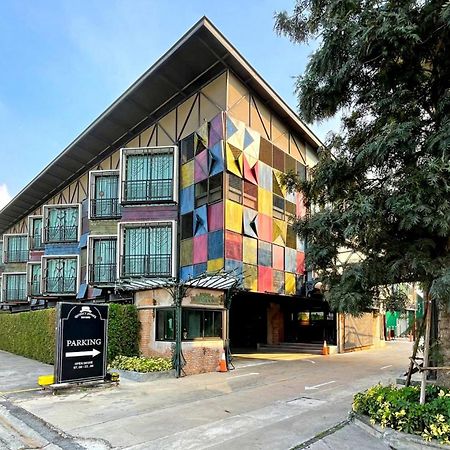 Nights In A Box Ban Muang (Chon Buri) Exterior foto